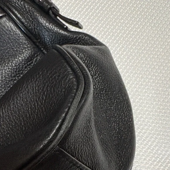 Kate Spade Black Pebbled Leather Shoulder Bag and crossbody